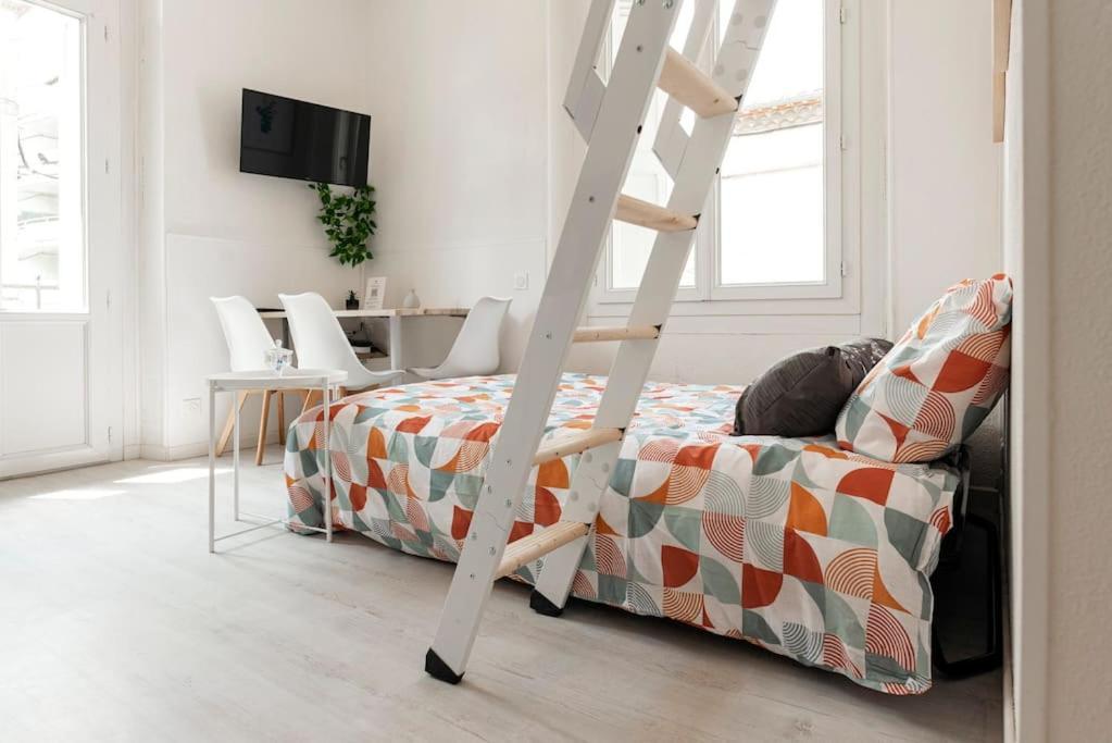 Charmant Studio Arbore Et Climatise Carcassonne Ngoại thất bức ảnh